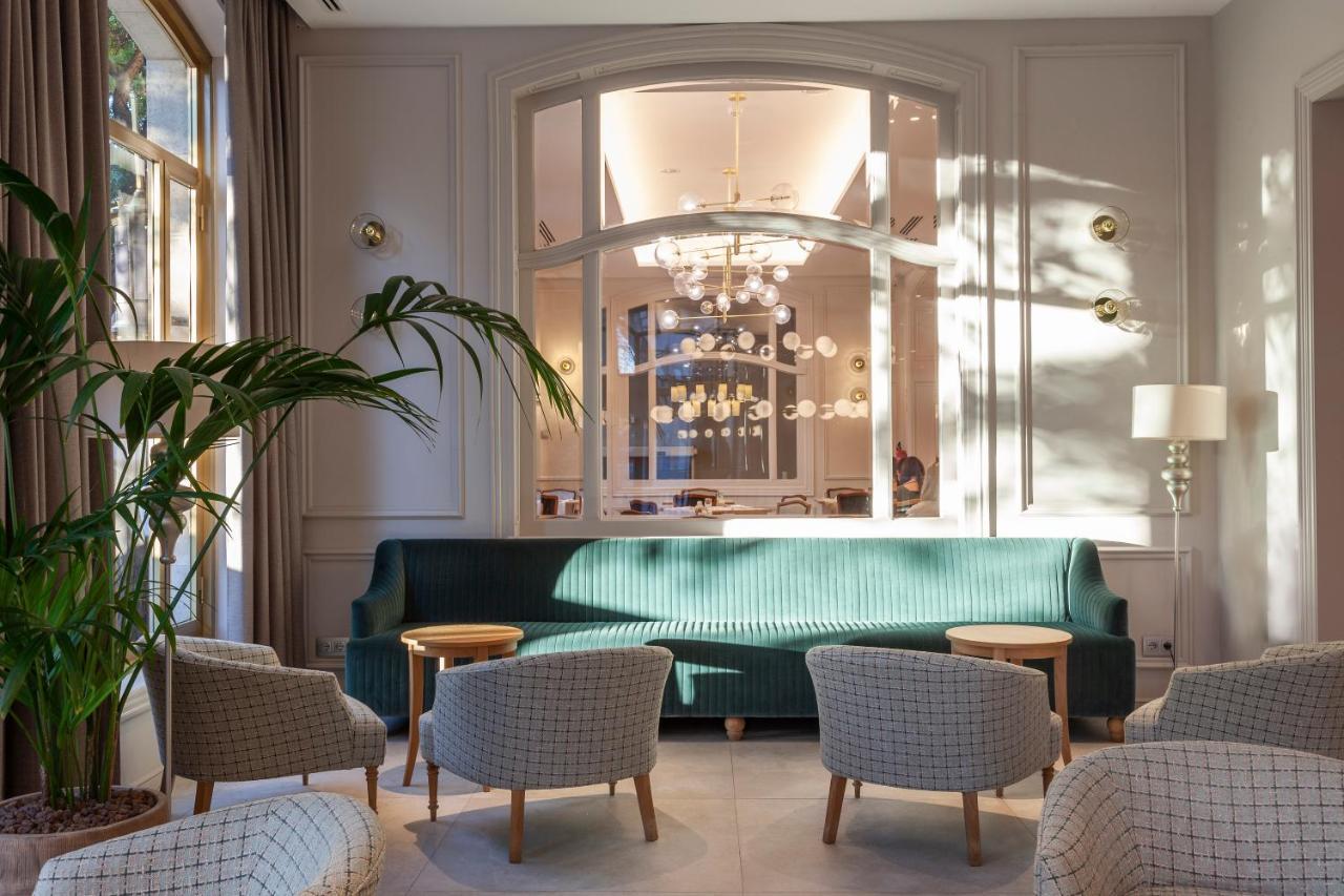 Lamaro Hotel Barcelona Bagian luar foto The hotel's lobby