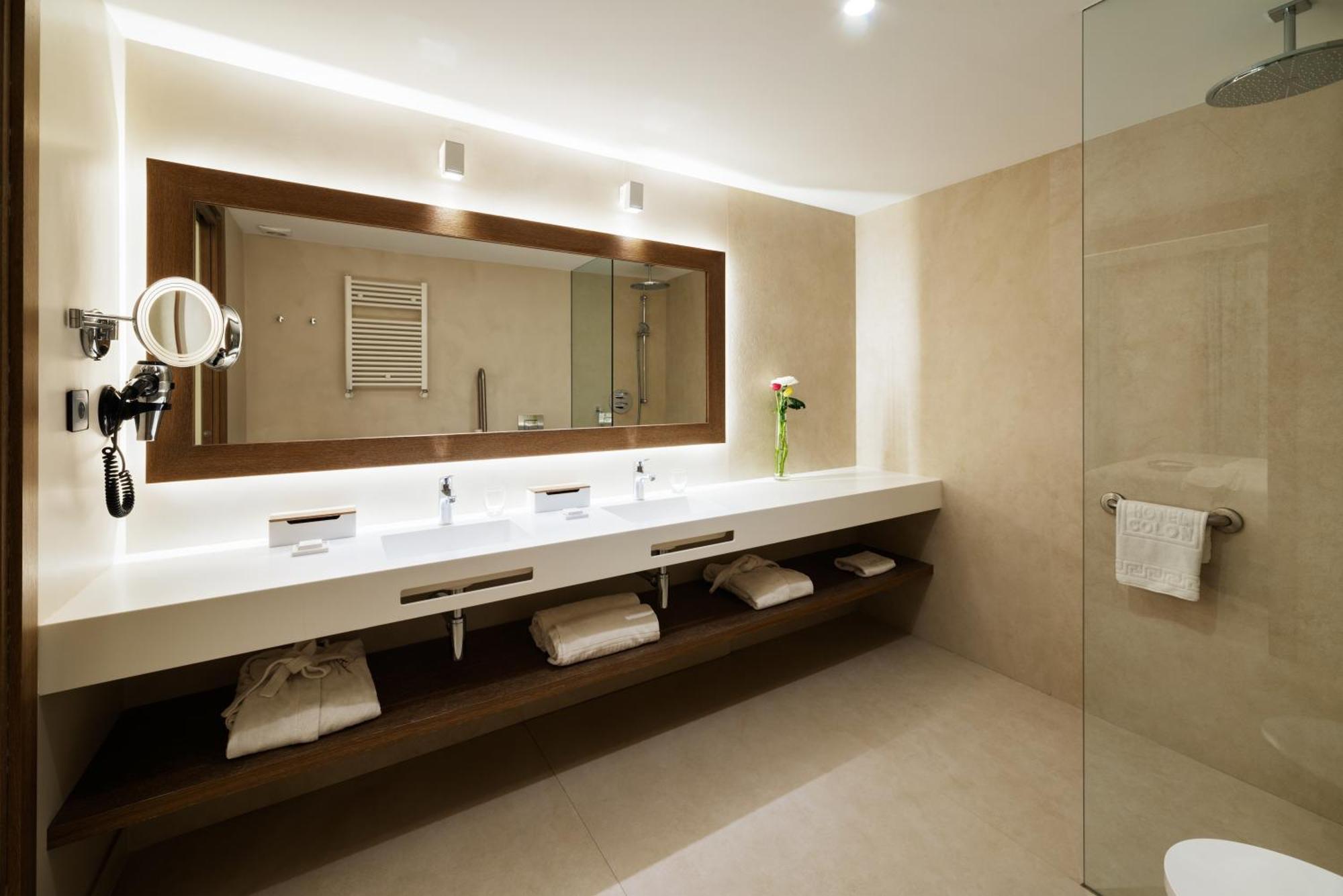 Lamaro Hotel Barcelona Ruang foto Bathroom